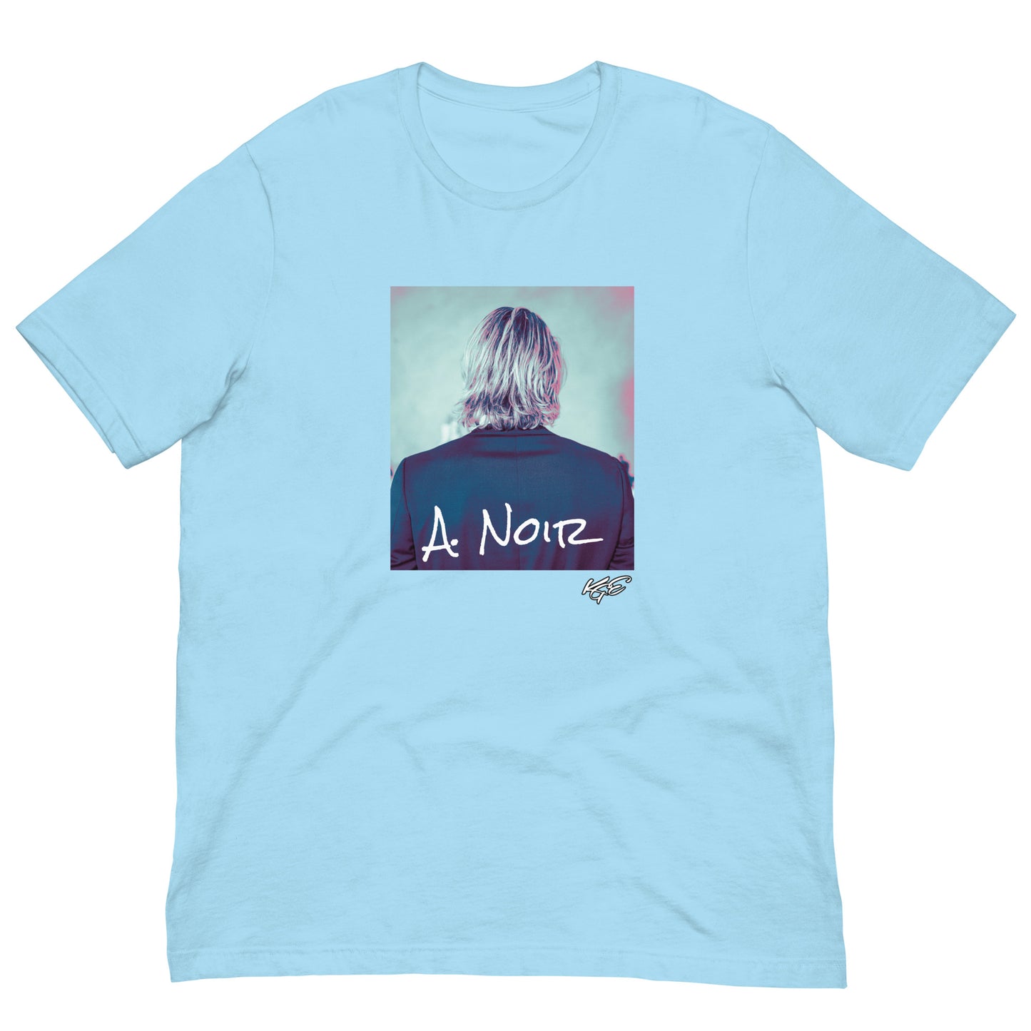 A. Noir premium t-shirt