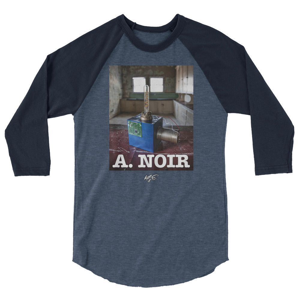 A. Noir -3/4 sleeve raglan shirt